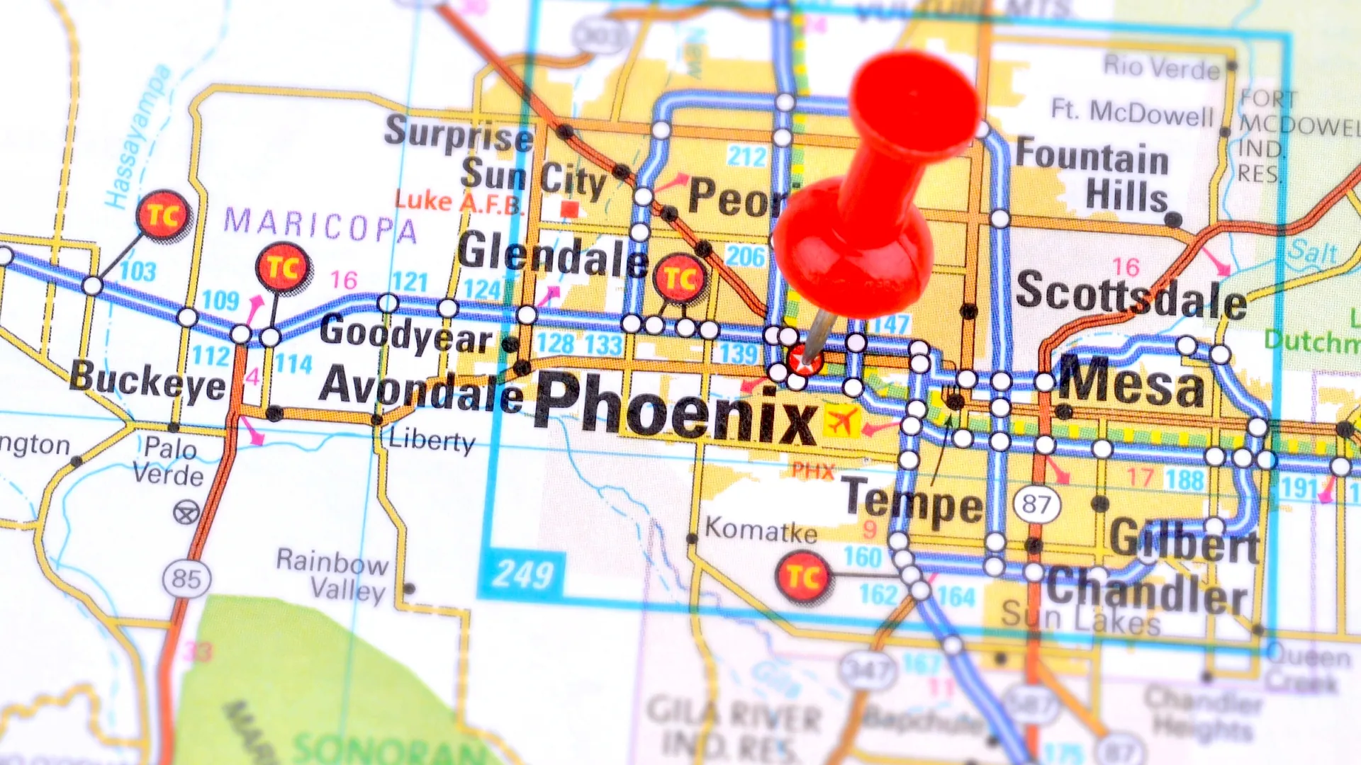 Map of the Phoenix metro with a red pin near downtown Phoenix, Arizona
