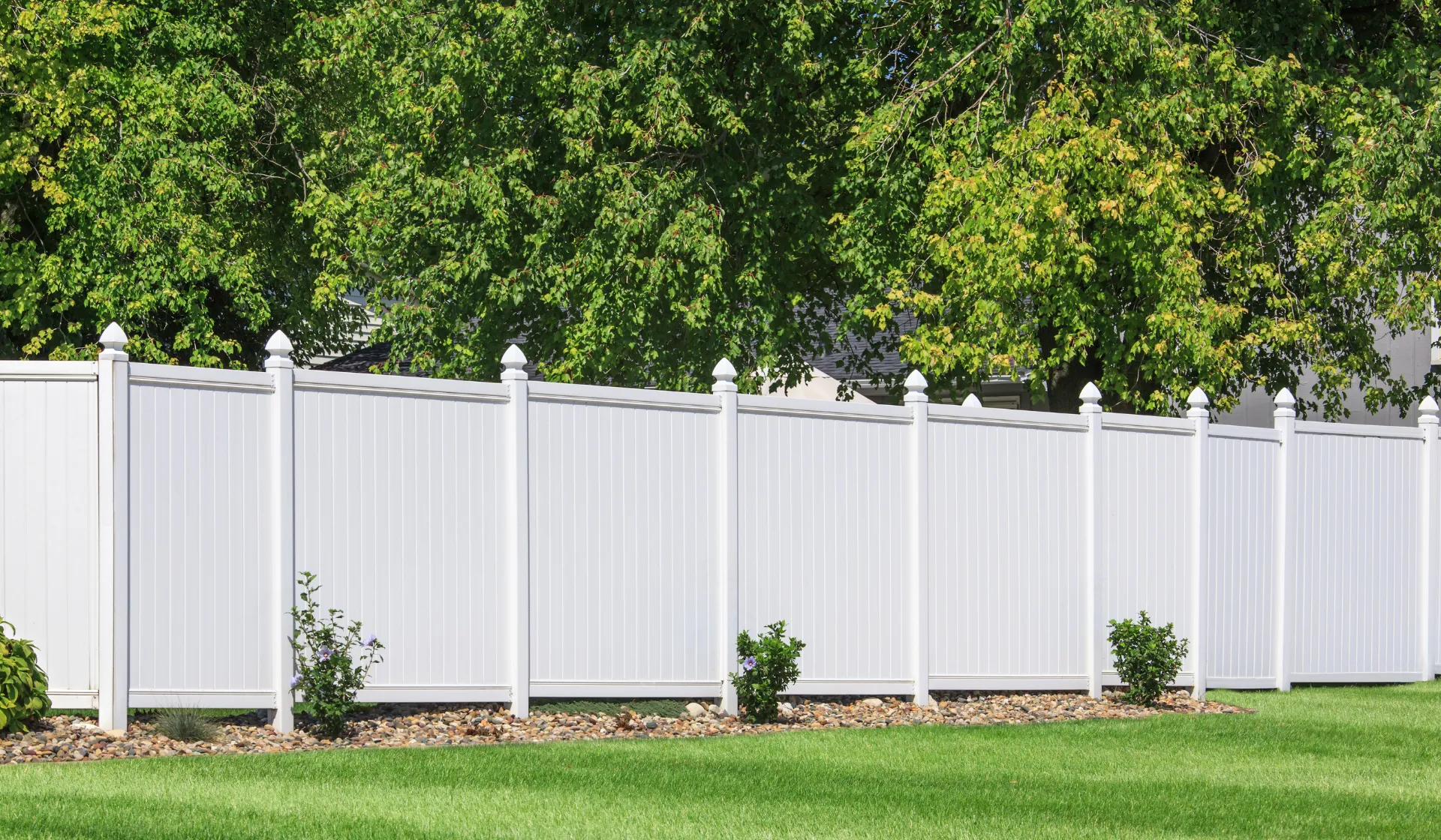 Completed deck and fence installation showcasing quality workmanship for homeowner trust